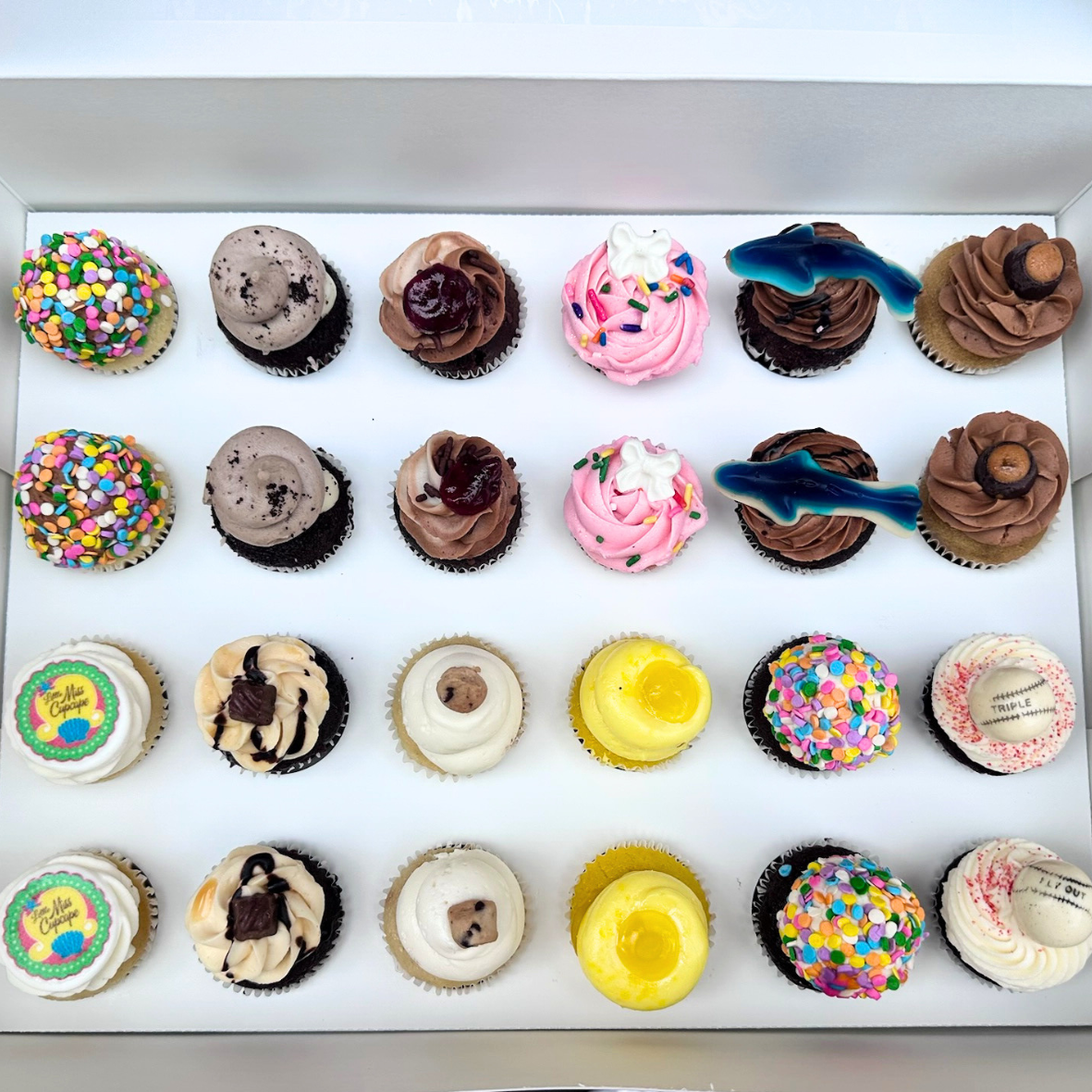 THE MINI CUPCAKE for MEAL ミニカップケーキの本と雑貨 NEW】MINI CUPCAKE | K. Minamoto